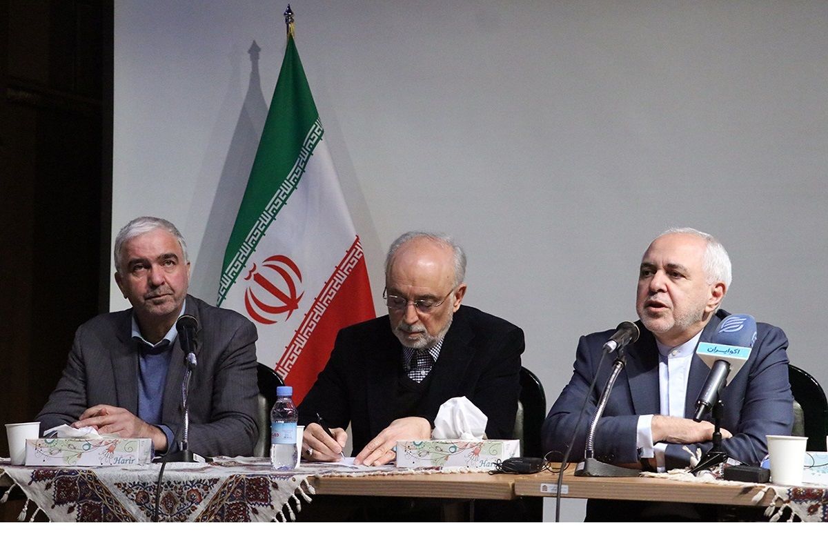 ظریف: یک ایرانی باید بتواند هر موقع خواست به ایران برگردد