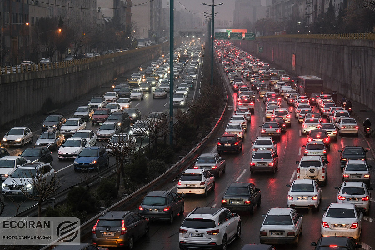 ایران خودرو و سایپا روزانه چقدر زیان ایجاد می‌کنند؟
