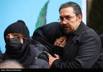 مراسم تشییع پیکر منوچهر والی‌زاده