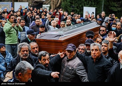 مراسم تشییع پیکر منوچهر والی‌زاده
