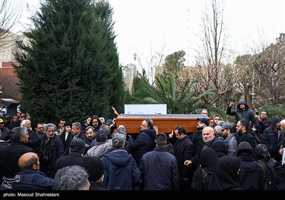 مراسم تشییع پیکر منوچهر والی‌زاده