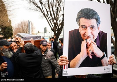 مراسم تشییع پیکر منوچهر والی‌زاده