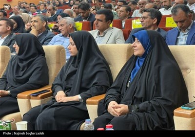 تکریم معلمان نمونه هرمزگان