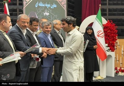 تکریم معلمان نمونه هرمزگان