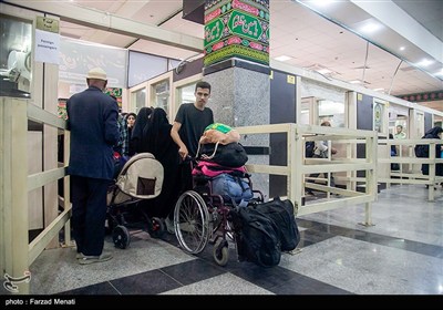 عبور شبانه زائران اربعین حسینی از مرز خسروی