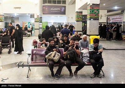 عبور شبانه زائران اربعین حسینی از مرز خسروی