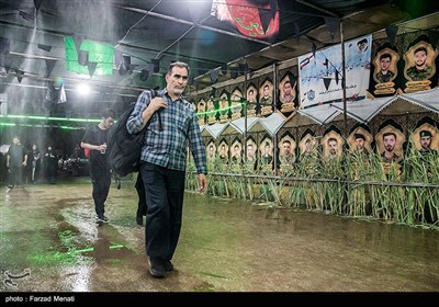 عبور شبانه زائران اربعین حسینی از مرز خسروی