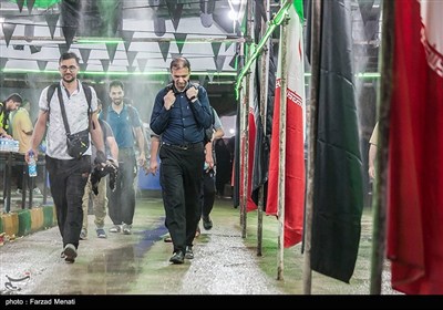 عبور شبانه زائران اربعین حسینی از مرز خسروی