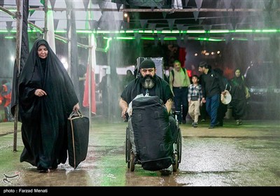 عبور شبانه زائران اربعین حسینی از مرز خسروی