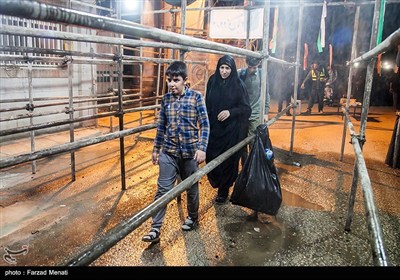 عبور شبانه زائران اربعین حسینی از مرز خسروی