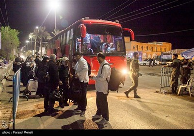 عبور شبانه زائران اربعین حسینی از مرز خسروی